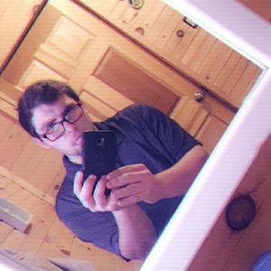 Meet your Posher, Dakota